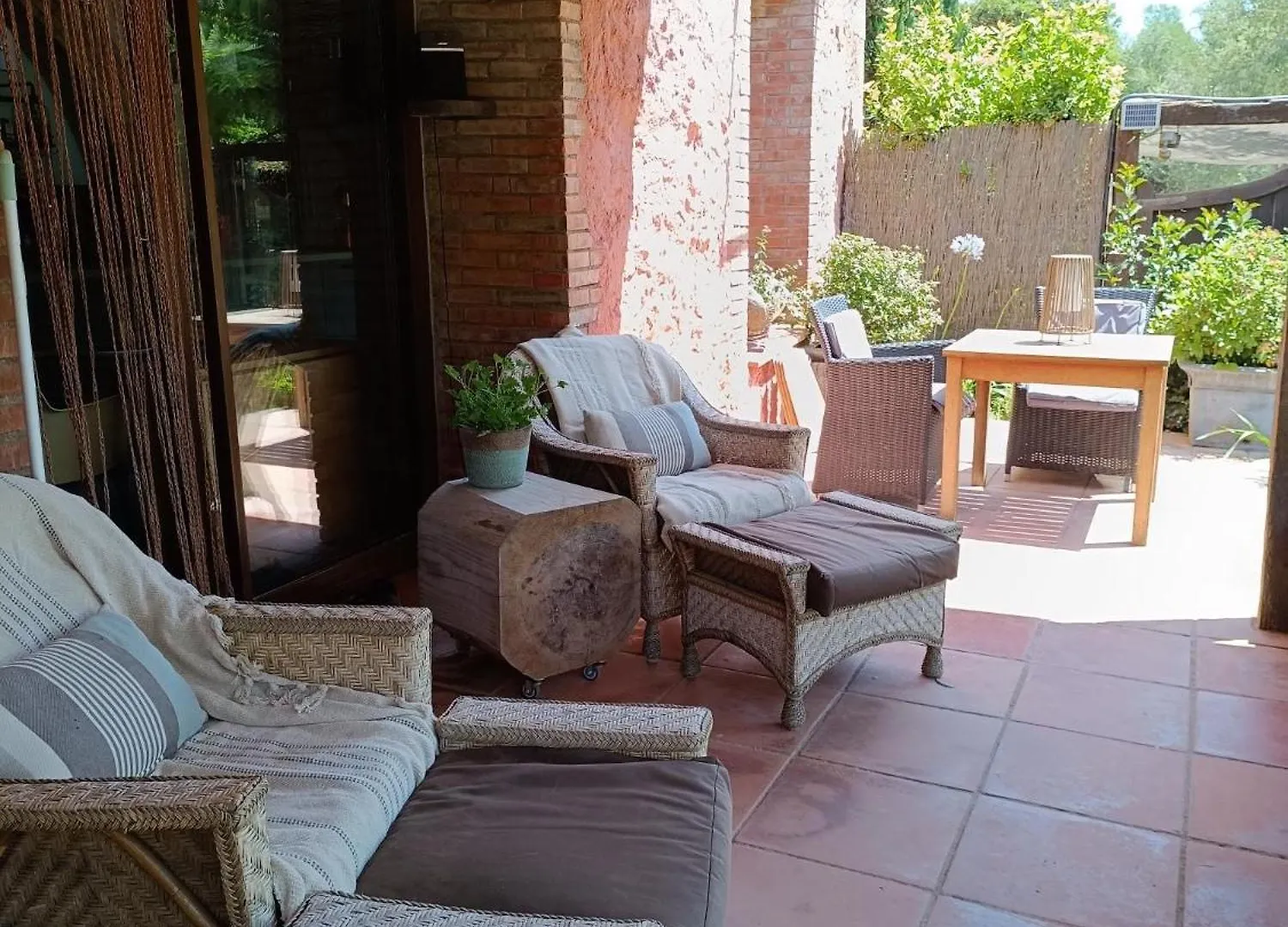Mas Del Llop Blanc - Dog Friendly Hostal Rural - B&B Sobrestany 3*,  Spanje